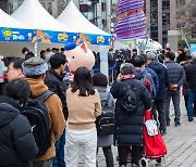 “‘삼겹살 데이’ 집에서 즐기자”…할인 행사에 인파 몰려