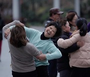 고령화 심각한 중국, 정년 연장 논의 불붙나