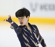 김연아 이후 18년만에! 피겨 서민규, 주니어 세계선수권 금메달 쾌거