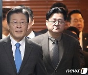 '공천 갈등 폭발' 민주 지지율 40% 붕괴…하락세 심상찮다