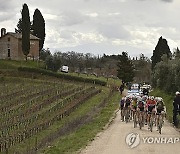 Italy Cycling Strade Bianche