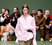 FRANCE-PARIS-FASHION WEEK-LOEWE