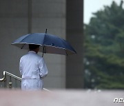 '경칩' 남부·제주 비, 오후 전국 최대 80㎜…해안 '강풍특보' [내일날씨]