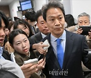 [3/4(월) 데일리안 출근길 뉴스] '문을 여니 조국' 되살아나나…이낙연, 출마도 뒤로 하고 임종석 만난 배경은 [정국 기상대] 등