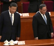 중국 2인자 총리의 전인대 폐막 기자회견, 올해는 없다