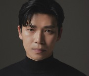 배우 지승현, 대기획 3부작 다큐멘터리 ‘빙하’ 나레이션 참여[공식]