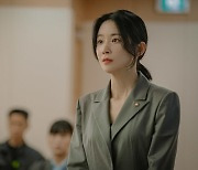 '하이드' 이보영, 이무생 비밀 쫓는다…2차 스틸 공개