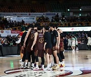 [KBL 5라운드 리뷰] 잘 버틴 LG 선수들, 분전해야 할 LG 선수들