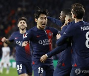 이강인, '부활 어시스트' 음바페 2골 폭발...PSG, 챔피언스리그 8강 진출!