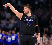 돈치치, 4경기 연속 30득점 이상 트리플더블 …NBA 역대 3번째