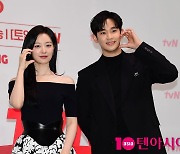 '배려의 여왕' 김지원♥'에너지 왕' 김수현…서로의 중심 잡아준 3년차 부부('눈물의 여왕')