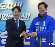 안희정 전 비서 출신 어청식 후보 사퇴…양승조 지지 선언