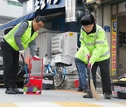 류경기 중랑구청장 매주 수요일 ‘골목청소’로 주민 소통 이어간다