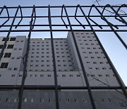 [만물상] 교도소 ‘코로나 폭동’