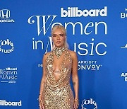 USA BILLBOARD WOMEN MUSIC AWARDS