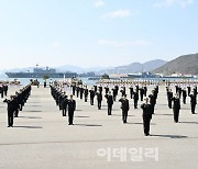 제78기 해군사관생도 졸업 및 임관식…이영준 소위 대통령상 수상