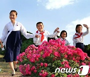 북한, '국제부녀절' 맞아 여성들의 노력 조명…"충성과 애국, 사랑과 헌신"