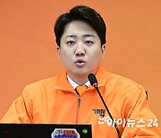 이준석 "PA간호사 제도화…윤석열-문재인 뭐가 다르냐"