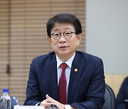 철도·항공기업 만난 박상우 국토부 장관 "게임체인저 기술 확보해야"