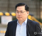 공판 출석하는 유동규 전 본부장