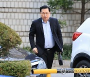 공판 출석하는 유동규 전 본부장