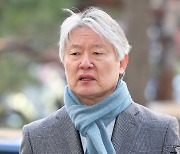 노환규 전 의협회장 11시간 조사…“전공의 이탈은 정부 정책 탓”