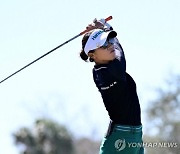 '노련한 쇼트 게임' 리디아 고, 블루베이 LPGA 3R 공동선두