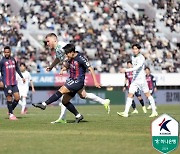 이승우, 황선홍 앞 무력시위…K리그1 수원, 전북과 1-1 무승부(종합)