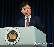 대통령실 "전공의 의존 개선 필요…진료지원 간호사 더 제도화"