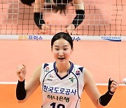 1순위 김세빈 5블로킹 만점 활약! 도로공사, ‘강소휘 빠진’ GS칼텍스 3-0 완파…2연승