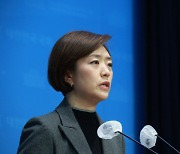 “윤석열 심판” 이재명·홍익표 설득에…민주 고민정, 최고위원 복귀하나?