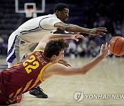 APTOPIX Iowa St Kansas St Basketball