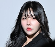 [mhn포토] 애프터스쿨 레이나 '동안 미모'