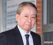 고소인 조사 마친 주수호 의협 홍보위원장