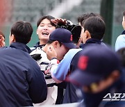 [포토] 전미르 '실점 위기 넘겼어요'