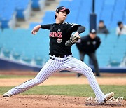 "알고도 못치는 무브먼트가 있다." NC에서 빼온 군필 '비밀병기'. 드디어 첫 선. 145km 1이닝 무실점[대구 현장]