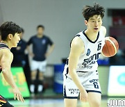 소노 이정현, KT 배스 제치고 5라운드 MVP 선정