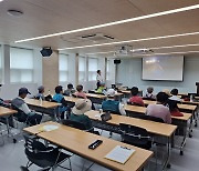 '폐지 수거 노인들, 월 평균 수입 15만으로 생계유지