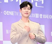 유인수 '캐릭터를 완벽하게 보여주는 포즈'[엑's HD포토]