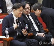 고 손명순 여사 영결식 참석한 대통령 비서실장