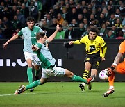 [VIDEO] Jadon Sancho's beautiful goal vs Werder Bremen