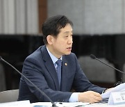 김주현 “홍콩 ELS 배상에 은행 배임 우려? 이해 못하겠다”