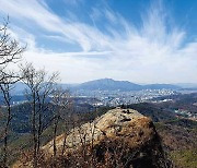 [경상도의 숨은 명산 천생산] 왜적이 못 넘본 천혜의 요새 '테이블 마운틴'