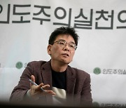 굴뚝 오르던 진보 의사가 의협 선거에 출마한 이유