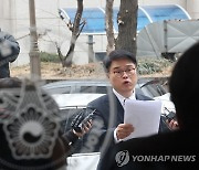 입장 밝히는 임현택 대한소아청소년과의사회장