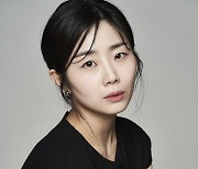 '밀수' 주보비, 안컴퍼니 전속계약…김의성이 직접 러브콜