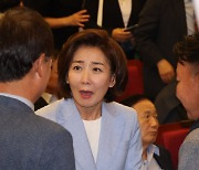 나경원 "수도권 녹록지 않아…한강벨트 승리해야"