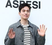 [ET포토] 이동욱, '상냥한 인사'