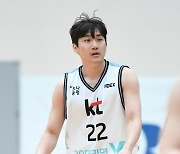 [JB포토] KBL D리그, KT 이윤기 '스크린을 부탁해'