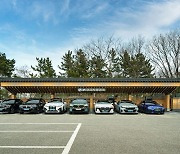 BMW, 전기차 충전소 확대에 '올인'…이유는?